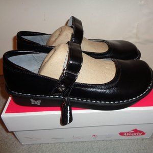 Alegria Belle shoes crinkle black